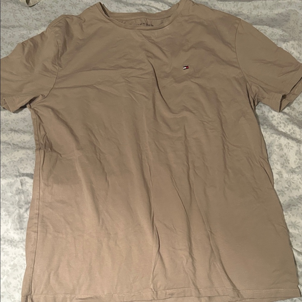 Tommy Hilfiger Men's Beige Short Sleeve Tee